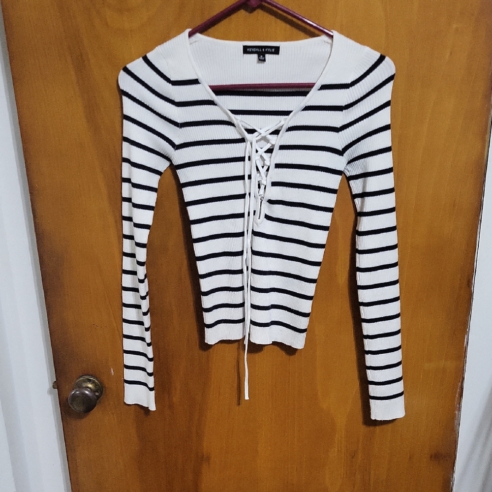 Womens Crop Top Size Small By Kendall & Kylie